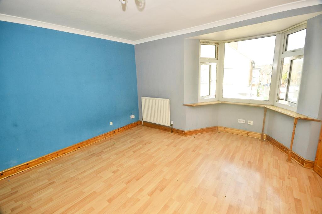 2 bedroom terraced house for sale in Garden Road, Folkestone, CT19