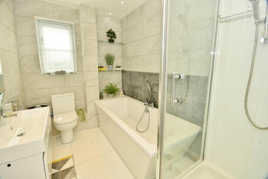 Additional property image - Wealdhurst Park, Broadstairs, CT10