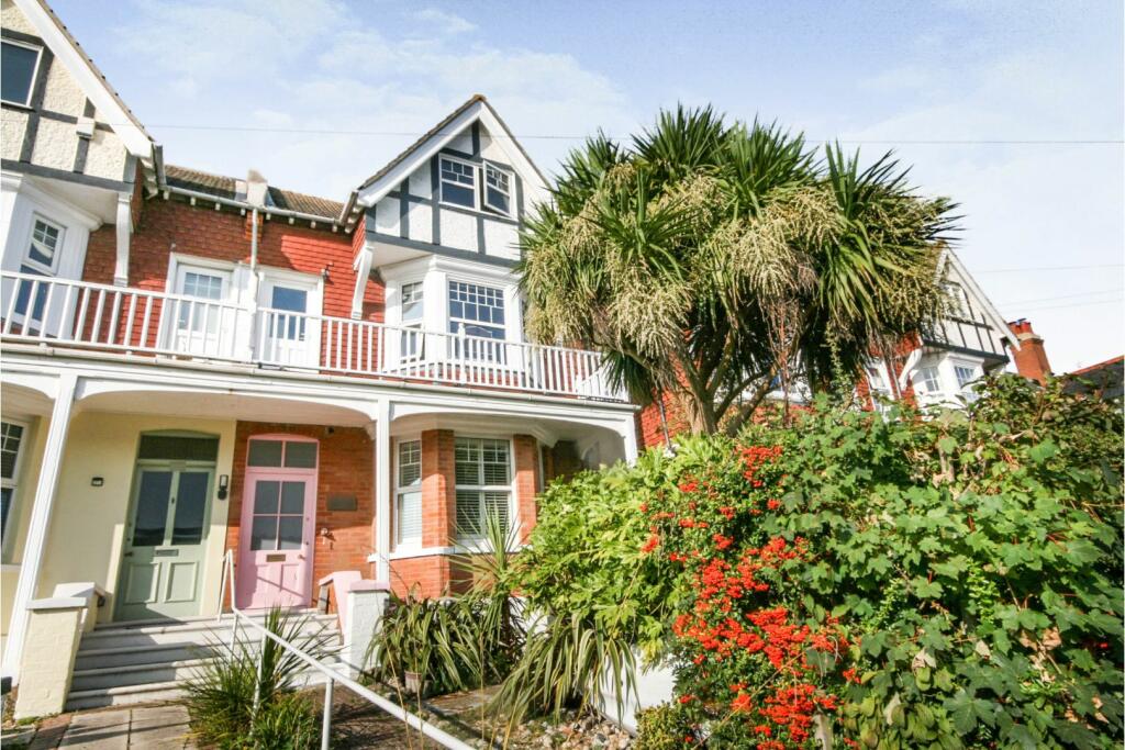 5 bedroom semidetached house for sale in Seabrook Road, Hythe, CT21