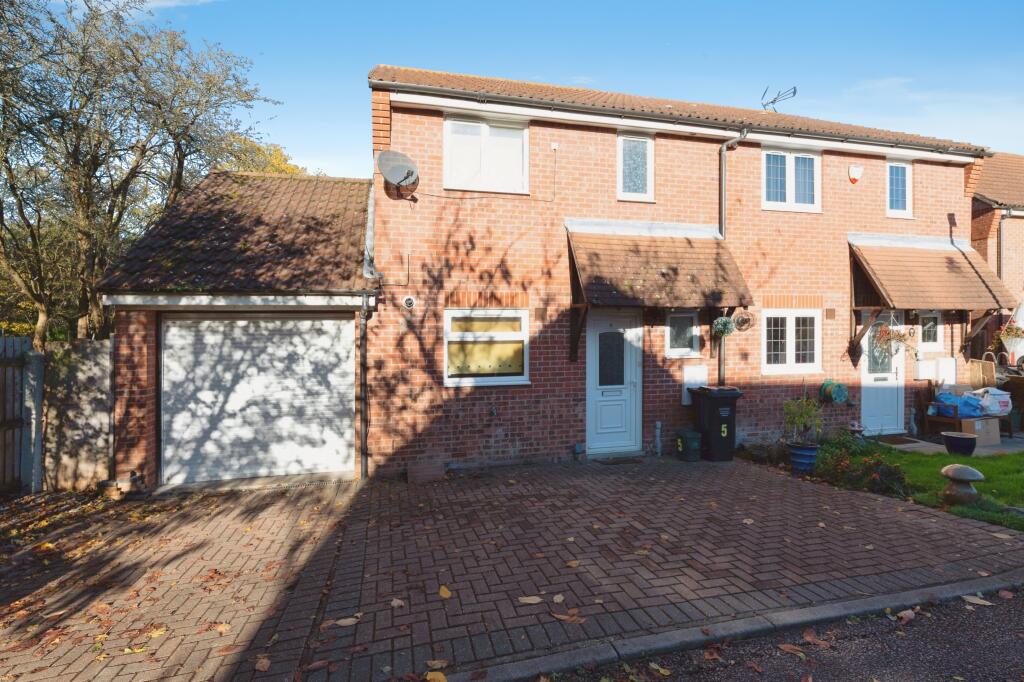 Main image of property: Lindsell Lane, Basildon, SS14