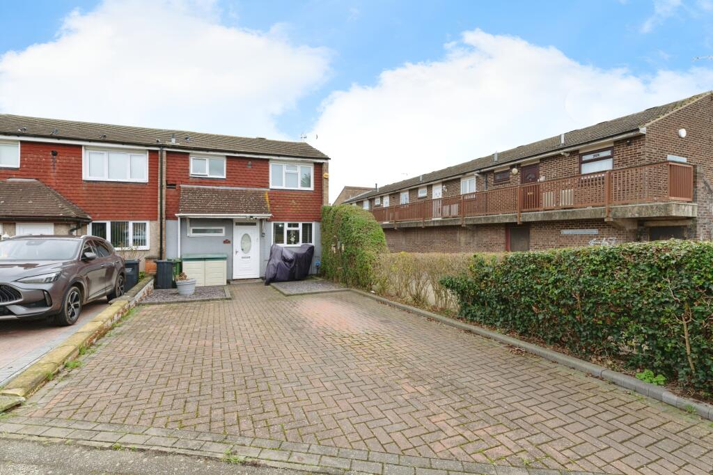 Main image of property: Peterborough Way, Basildon, SS14