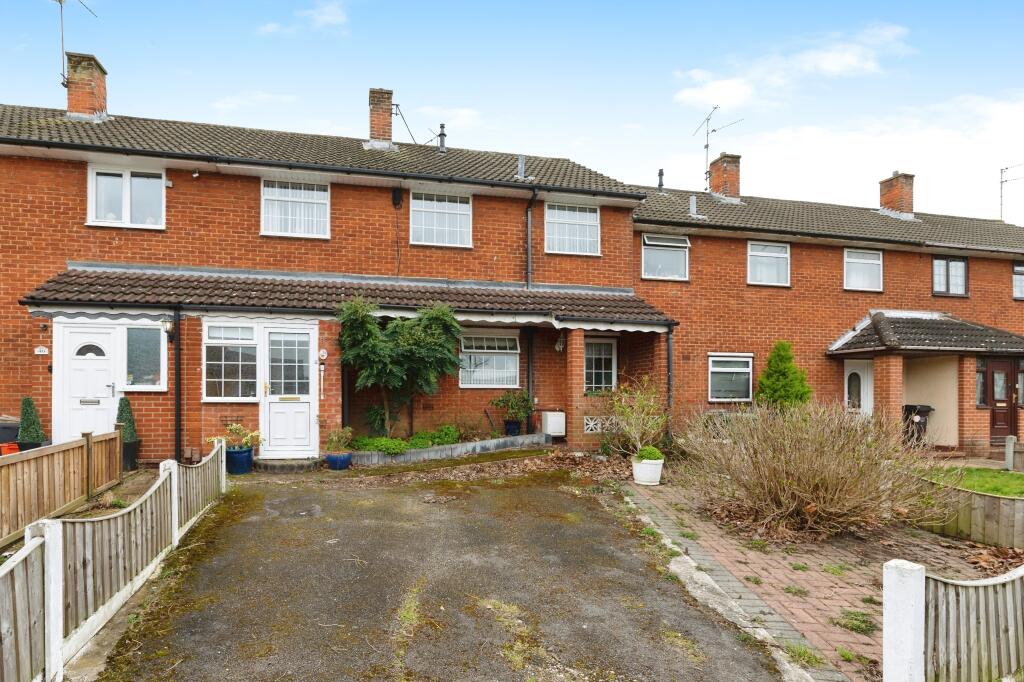 Main image of property: Mapleford Sweep, Vange, Basildon, SS16