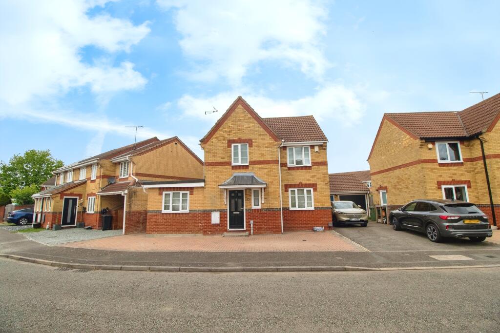4 bedroom detached house