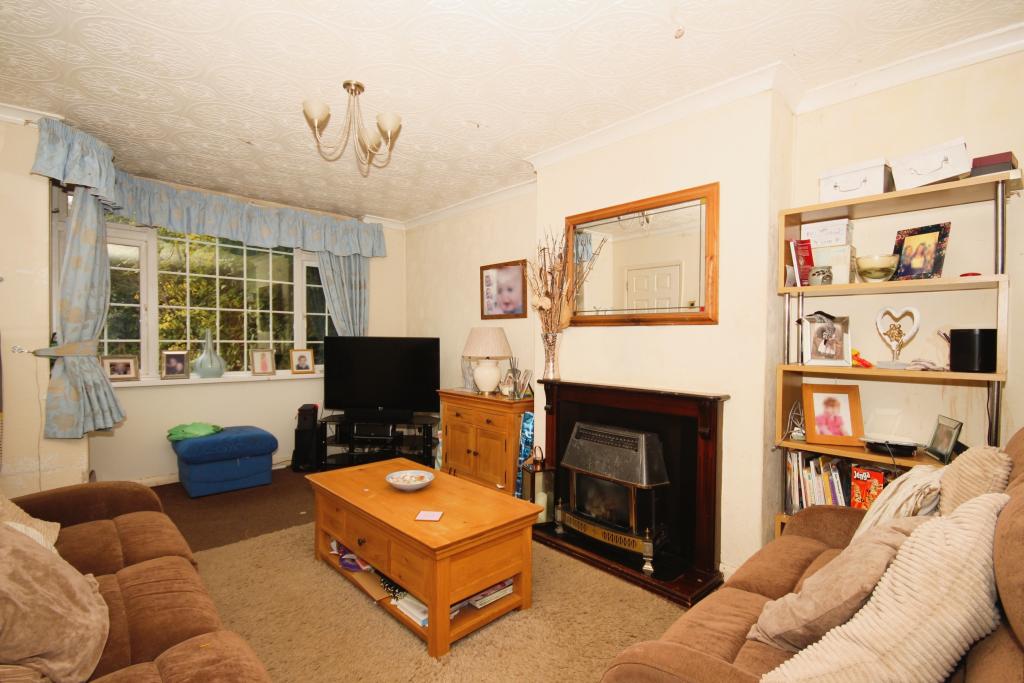 3 bedroom semidetached house for sale in Briardene Avenue, Bedworth, CV12