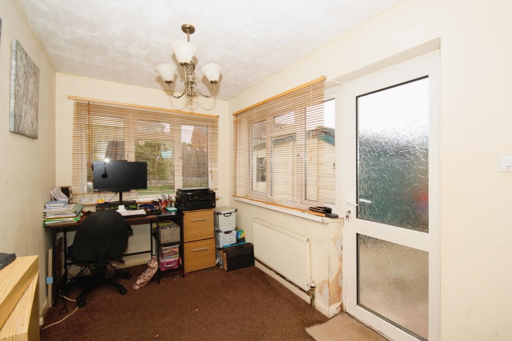 3 bedroom semidetached house for sale in Briardene Avenue, Bedworth, CV12