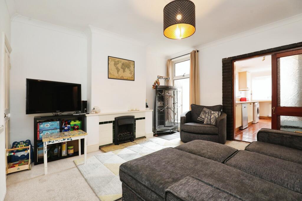 Additional property image - Acacia Grove, Rugby, CV21