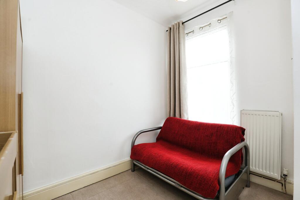 Additional property image - Acacia Grove, Rugby, CV21