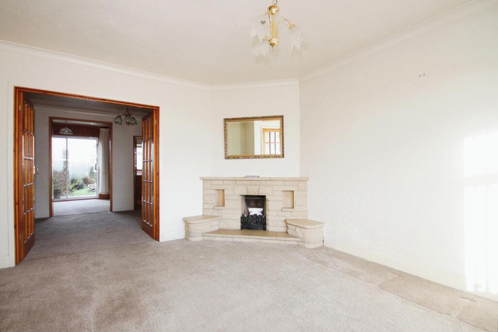 2 bedroom terraced house for sale in Willenhall Lane, Binley, Coventry, CV3