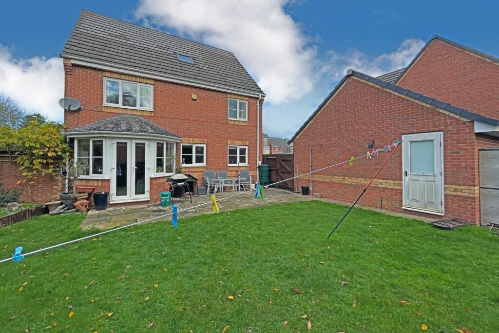 Additional property image - Daffodil Drive, Bedworth, CV12