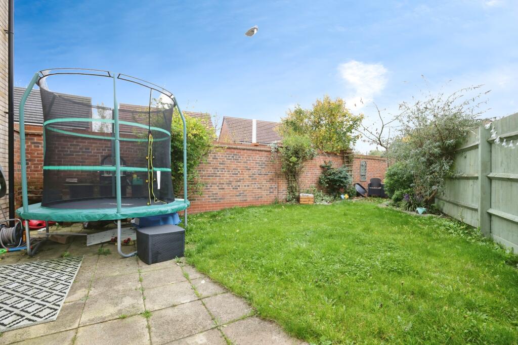 Additional property image - Swift Gardens, Southam, CV47