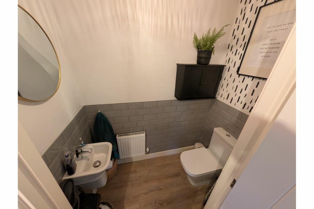 Additional property image - Swift Gardens, Southam, CV47