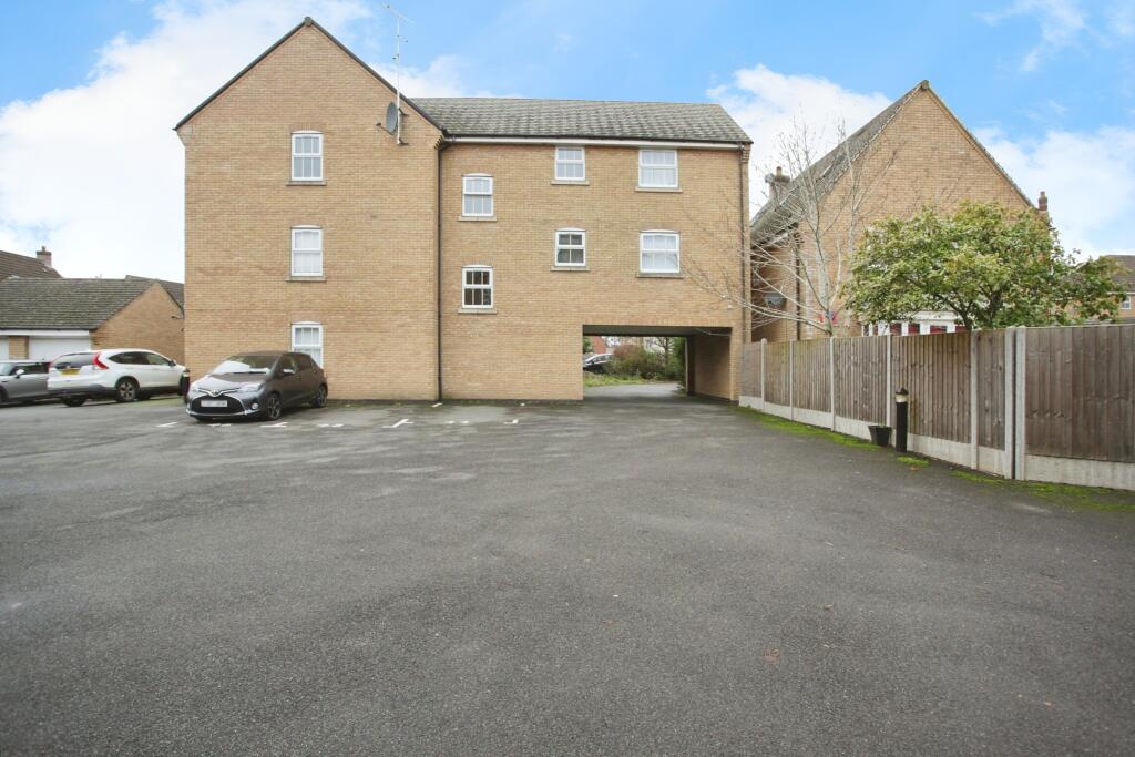 Additional property image - Crackthorne Drive, Rugby, CV23