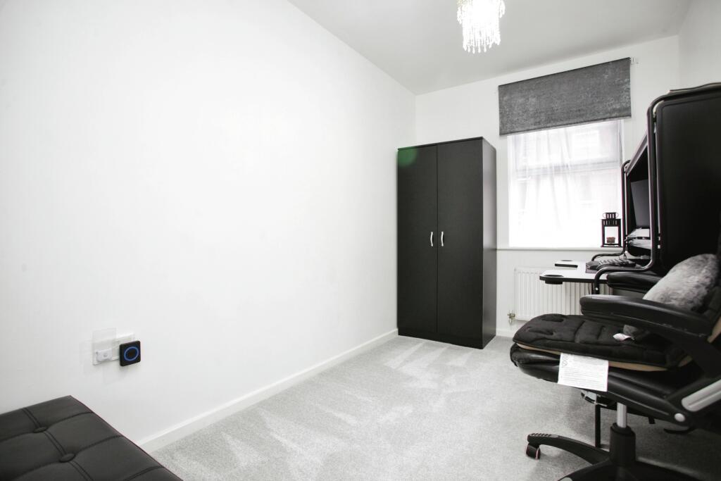 Additional property image - Silken Court, Nuneaton, CV11