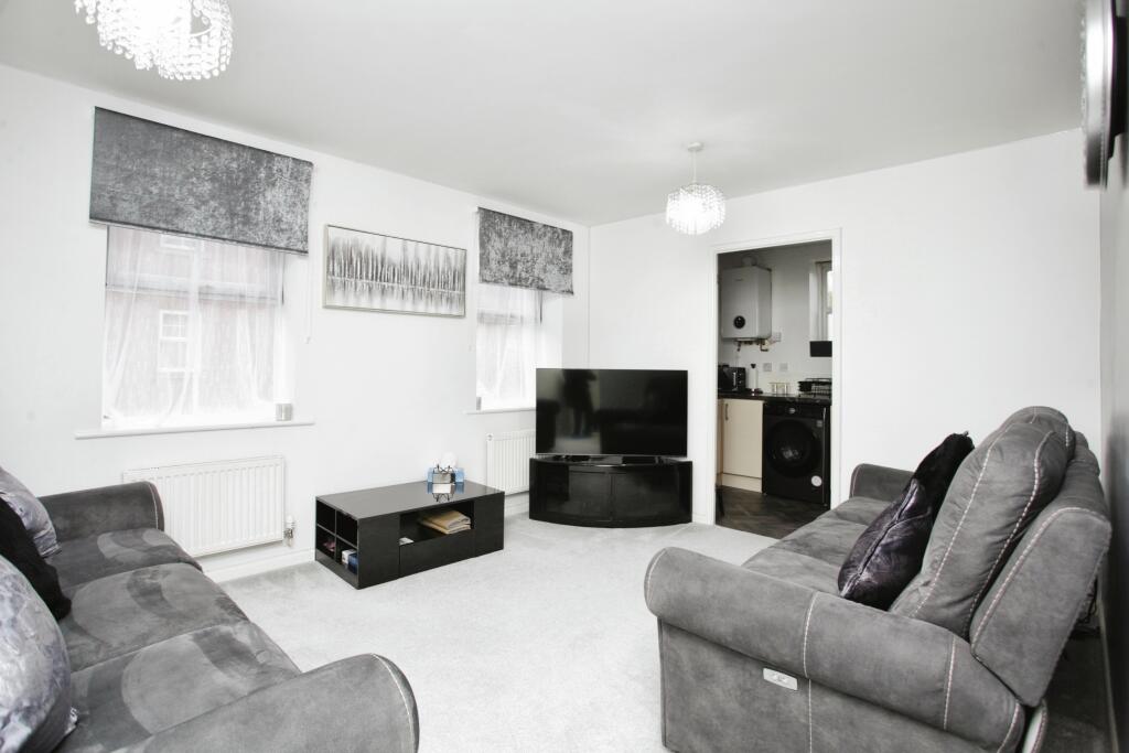Additional property image - Silken Court, Nuneaton, CV11