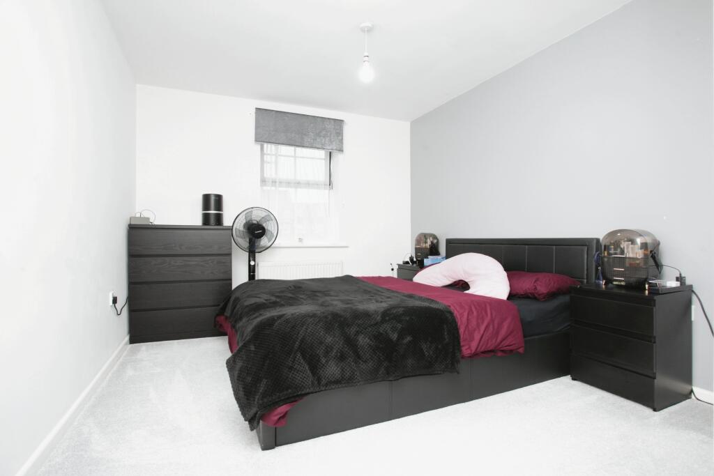 Additional property image - Silken Court, Nuneaton, CV11