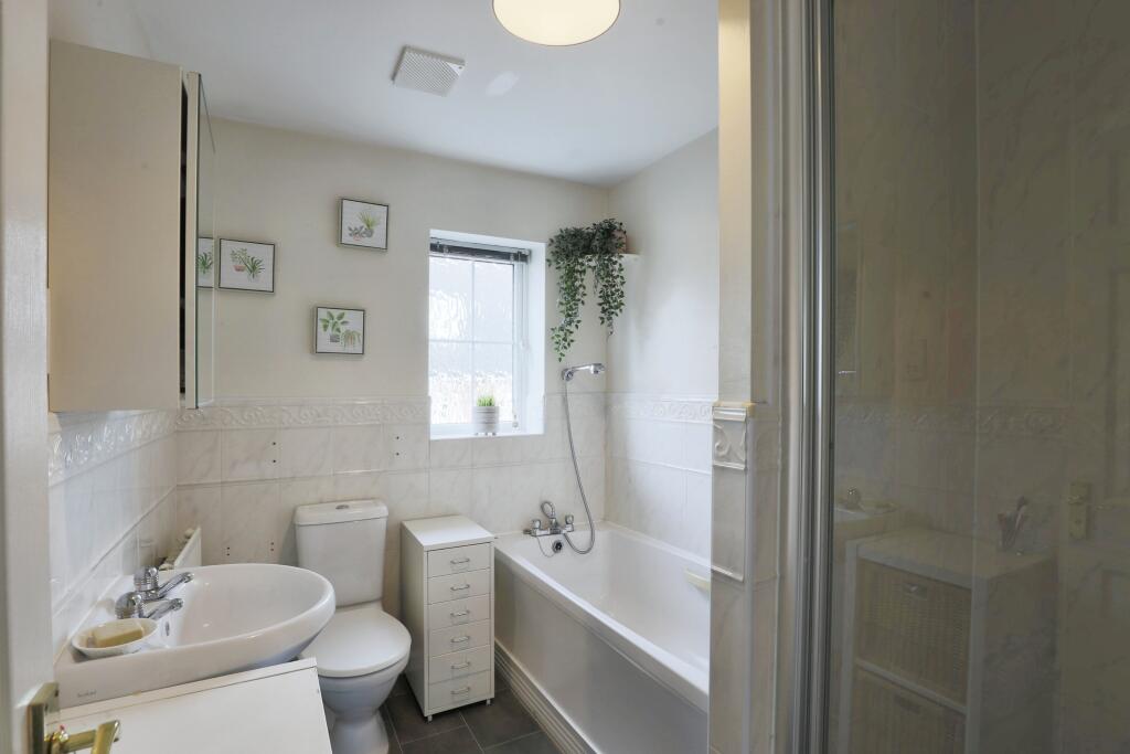 Additional property image - Railway Crescent, Shipston-on-Stour, CV36