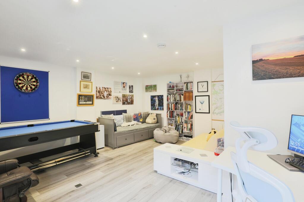 Additional property image - Railway Crescent, Shipston-on-Stour, CV36