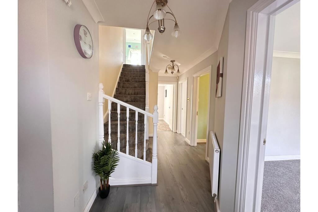 Additional property image - Shylock Grove, Heathcote, Warwick, CV34