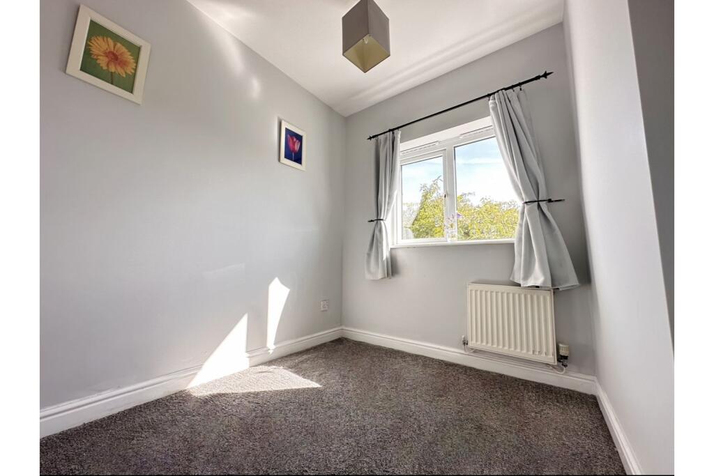 Additional property image - Shylock Grove, Heathcote, Warwick, CV34