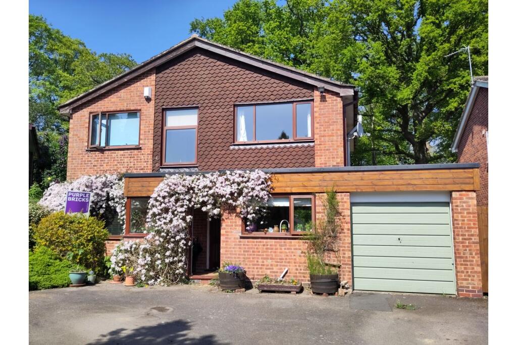Main image of property: The Hamlet, Leek Wootton, Warwick, CV35