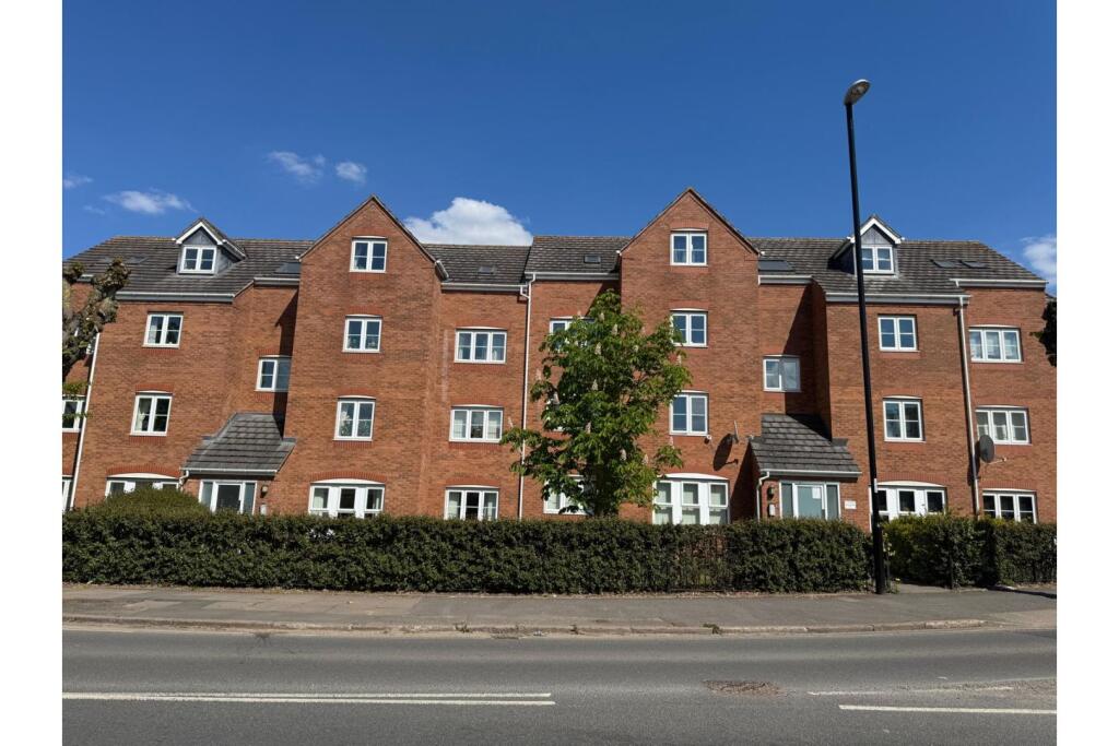 Main image of property: 193 Siddeley Avenue, Coventry, CV3