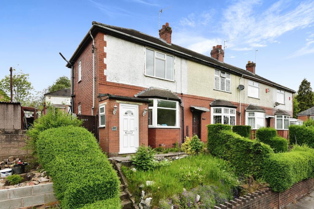 2 bedroom end of terrace house for sale in Leek Road, Stokeontrent, ST4