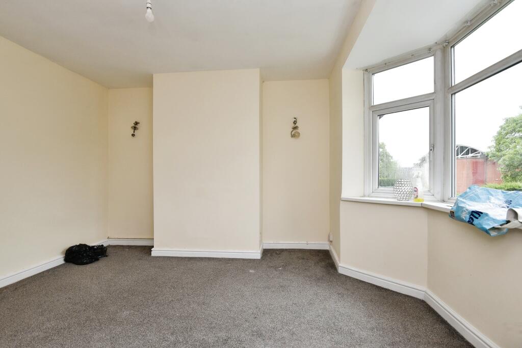 2 bedroom end of terrace house for sale in Leek Road, Stokeontrent, ST4