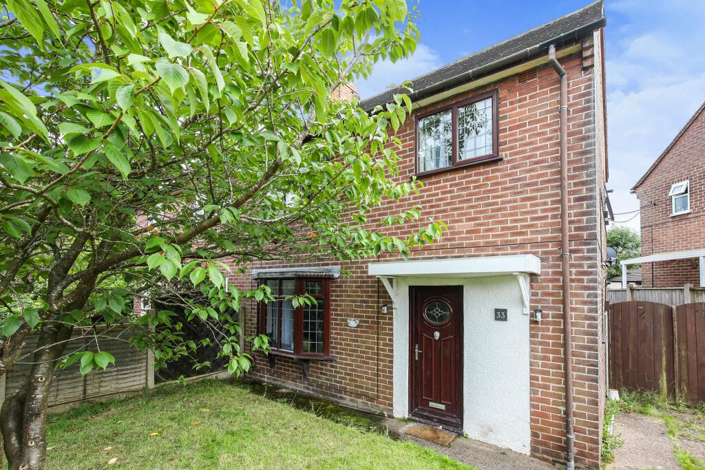 3 bedroom semidetached house for sale in Cotswold Avenue, Knutton