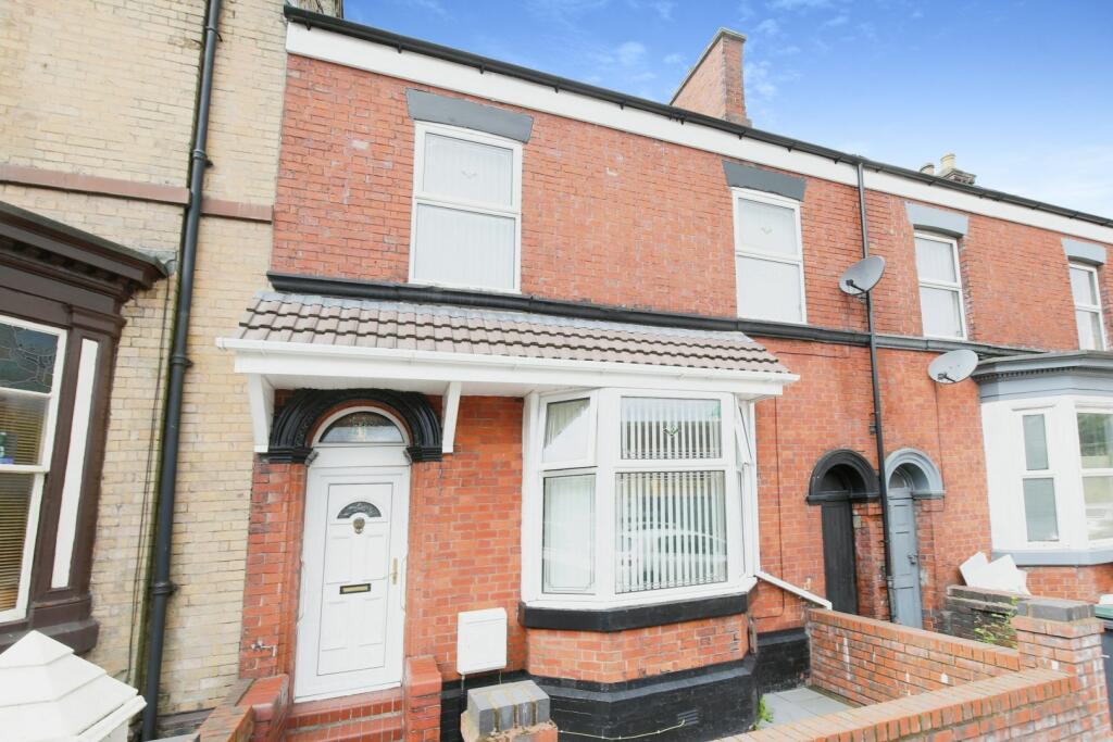 4 bedroom terraced house for sale in Waterloo Road, Burslem, Stoke-on-Trent, ST6