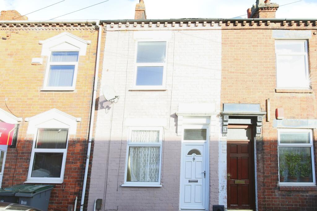 2 bedroom terraced house for sale in Newlands Street, Shelton, Stoke-on-Trent, ST4