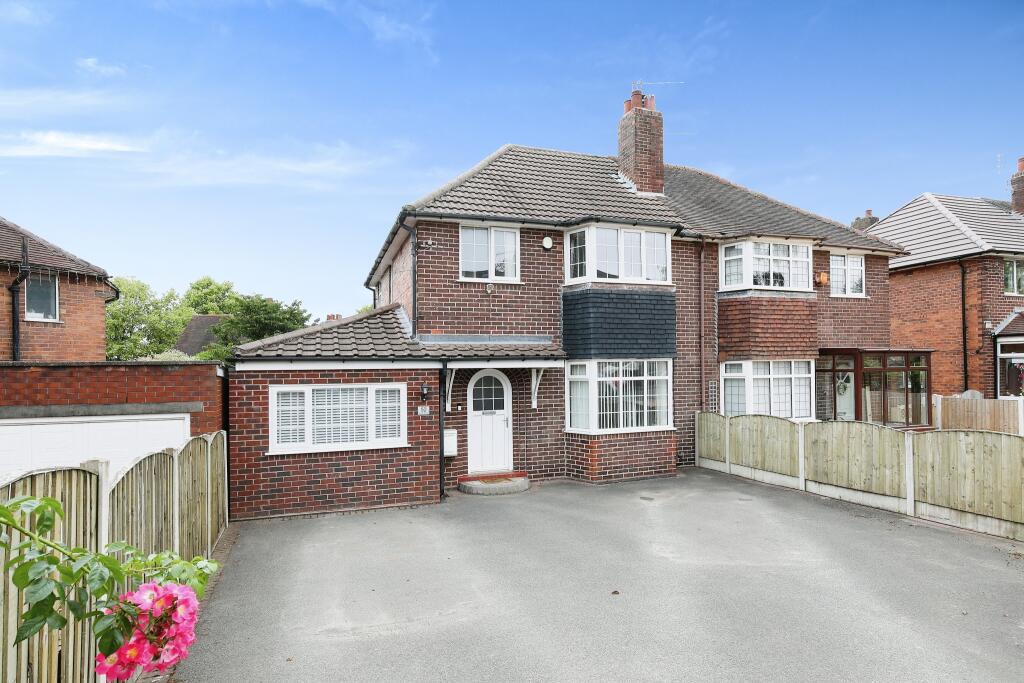 3 bedroom semidetached house for sale in Keele Road, Newcastle, ST5
