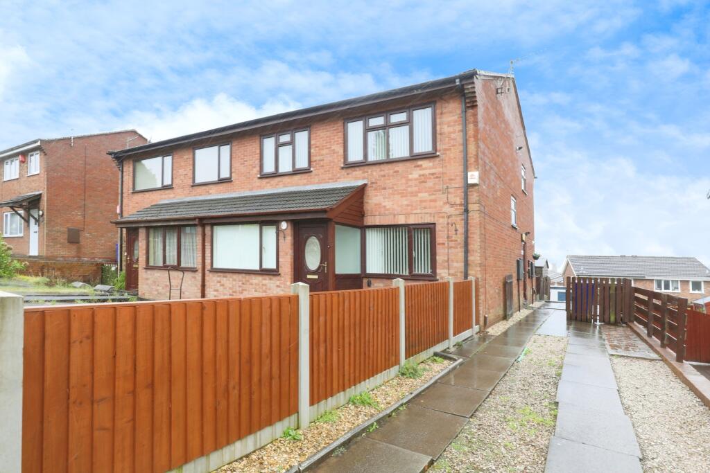 2 bedroom flat for sale in Amison Street, Stoke-on-trent, ST3