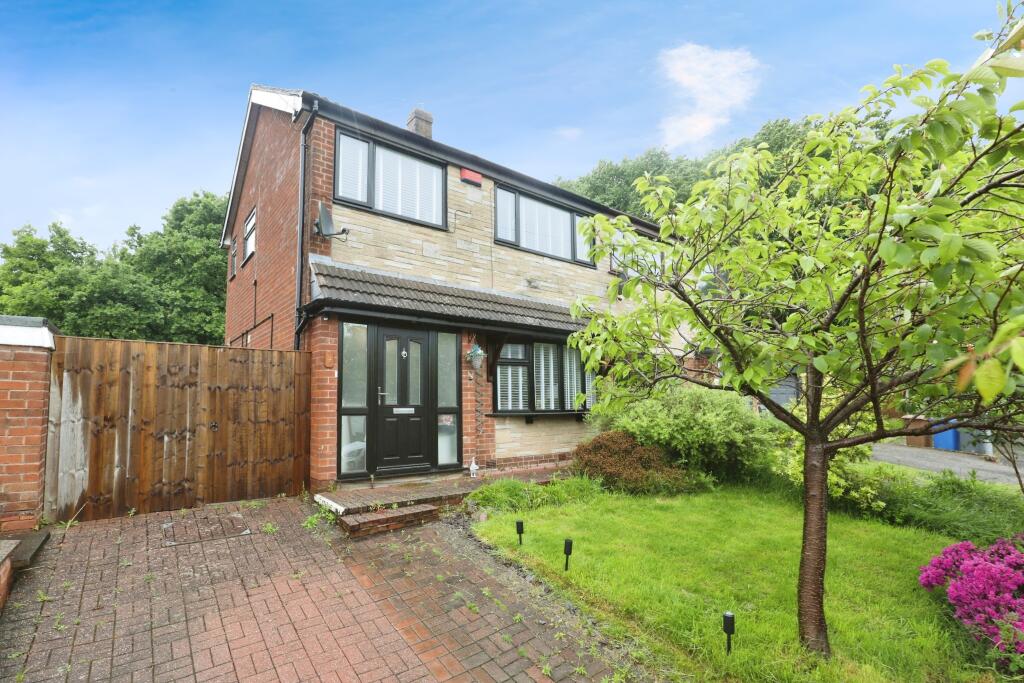 3 bedroom semidetached house for sale in Lydford Place, Longton, Stoke