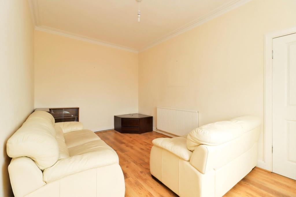 3 bedroom semidetached house for sale in Manse Road, Markinch