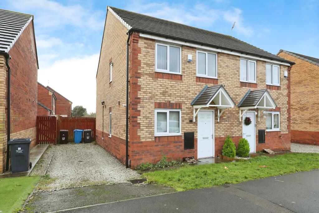 3 bedroom semidetached house for sale in Hillside Avenue, Liverpool, L36