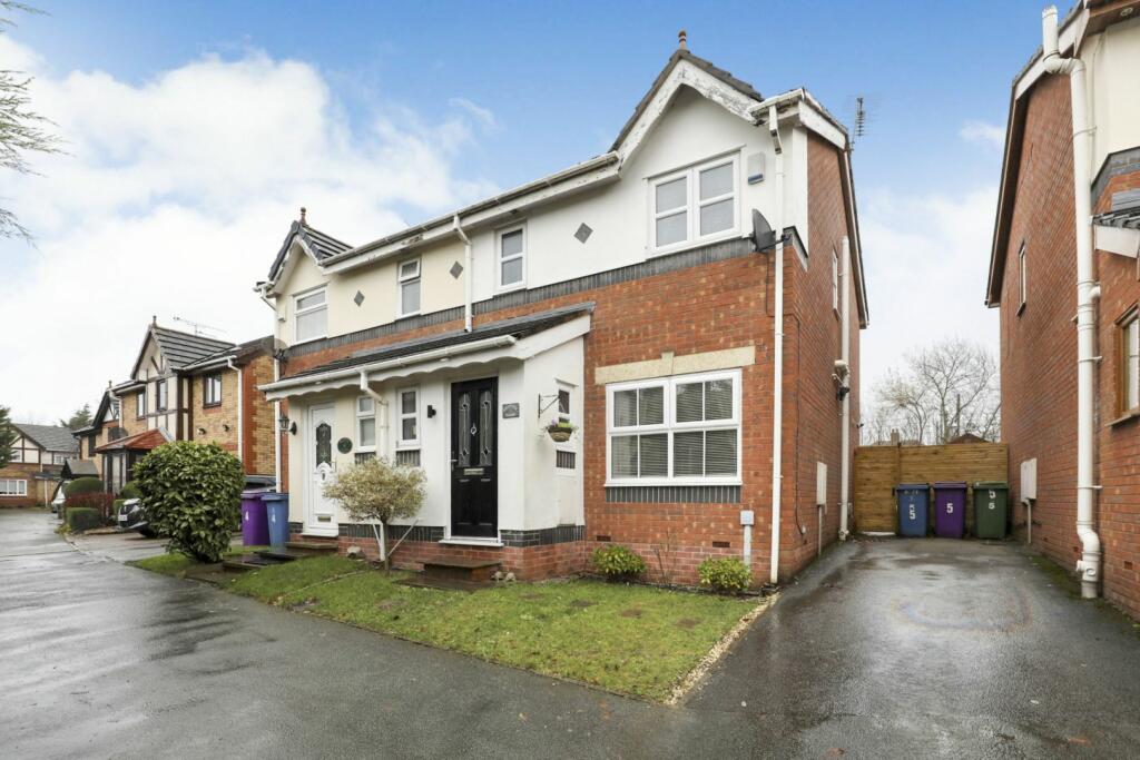 3 bedroom semidetached house for sale in Shipton Close, Liverpool, L19