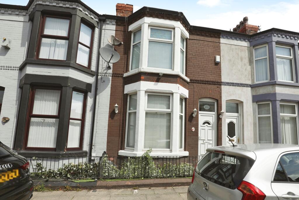 3 bedroom terraced house
