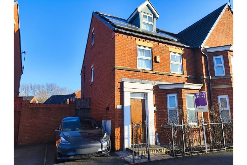 3 bedroom semi-detached house