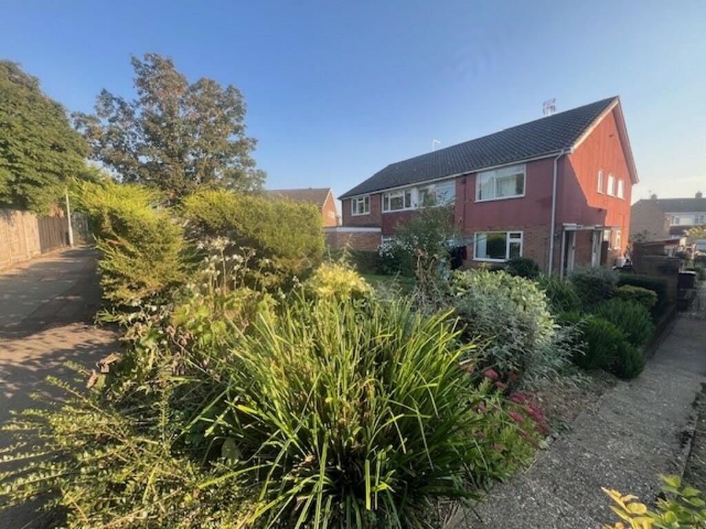 2 bedroom for rent in Fairways, Waltham Abbey, EN9