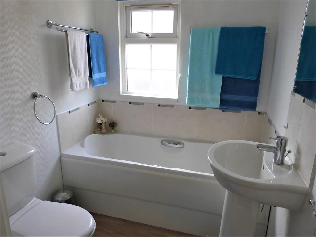 2 bedroom mobile home for sale in Woodbine Close, Waltham Abbey, EN9