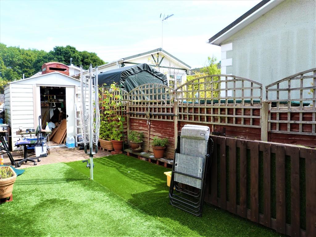 2 bedroom mobile home for sale in Woodbine Close, Waltham Abbey, EN9