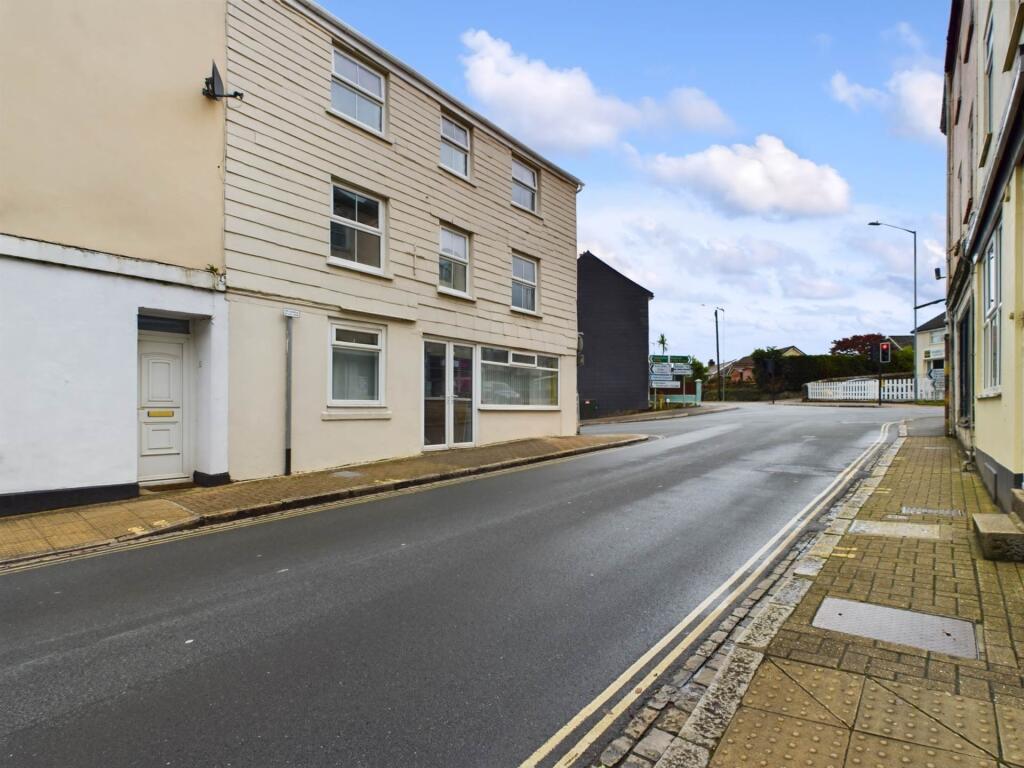 Main image of property: Callington.