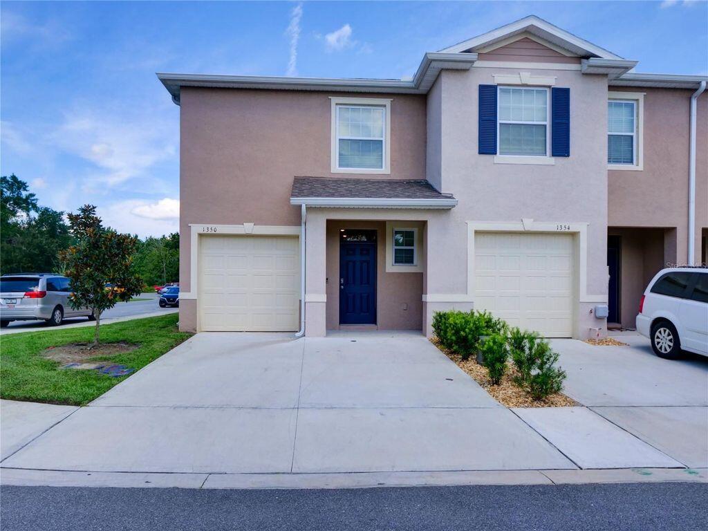 Main image of property: Florida, Polk County, Davenport