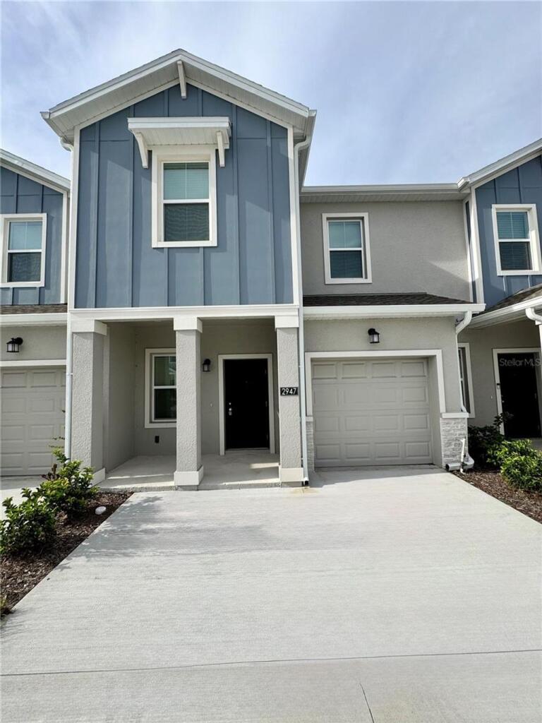 Main image of property: Florida, Polk County, Davenport