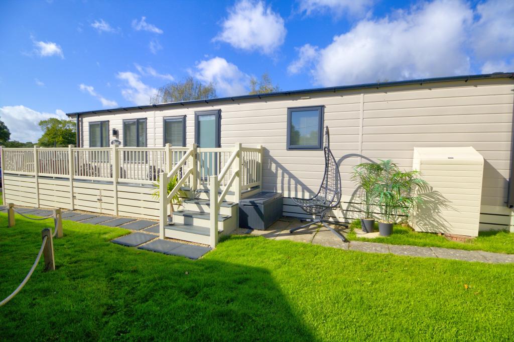 2 bedroom park home for sale in Spill Land Farm Country Park, Biddenden