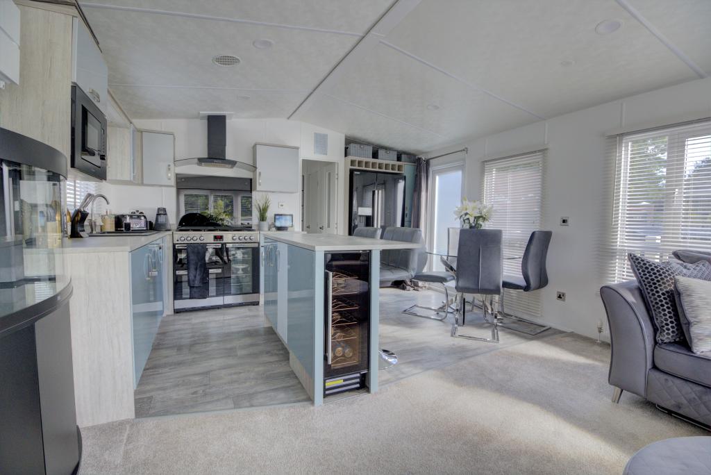 2 bedroom park home for sale in Spill Land Farm Country Park, Biddenden