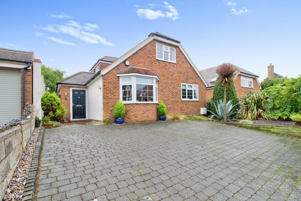 3 bedroom detached house for sale in Tothill Street, Minster, Ramsgate