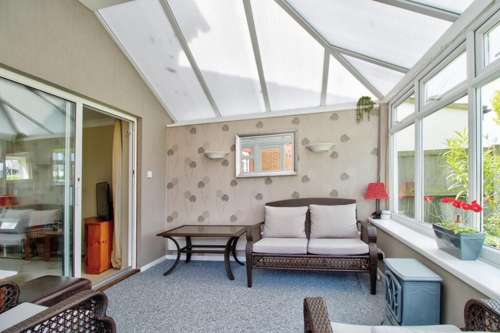 4 bedroom detached house for sale in Hunting Gate, Birchington, CT7