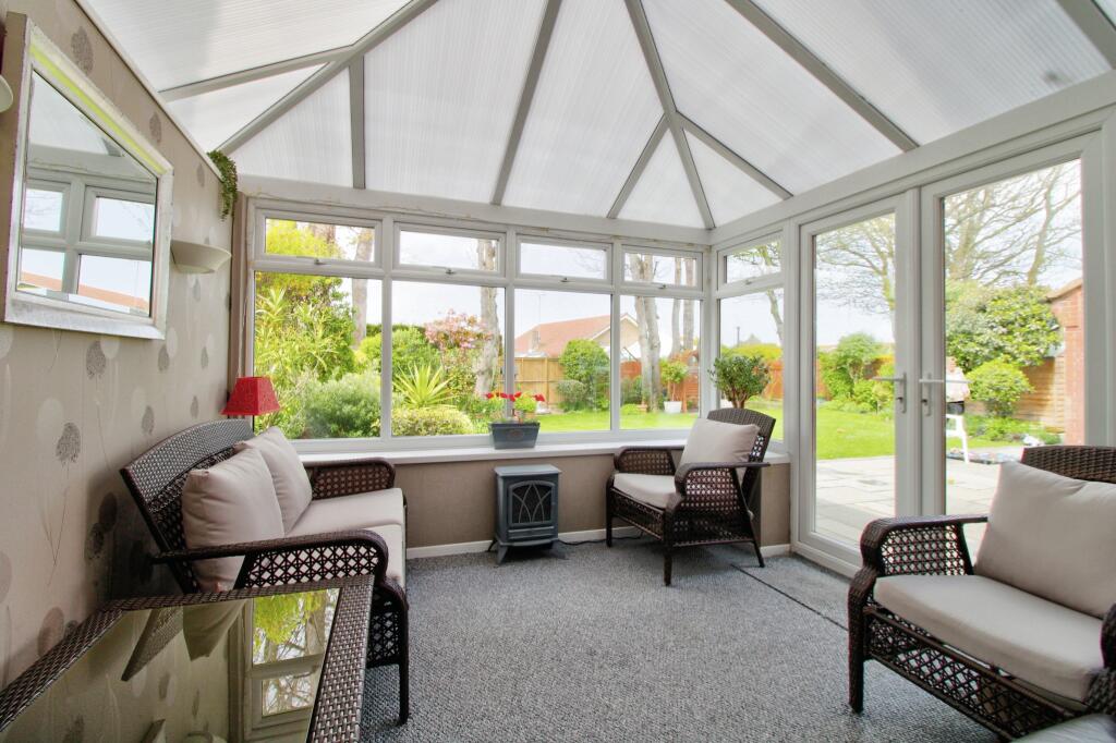 4 bedroom detached house for sale in Hunting Gate, Birchington, CT7