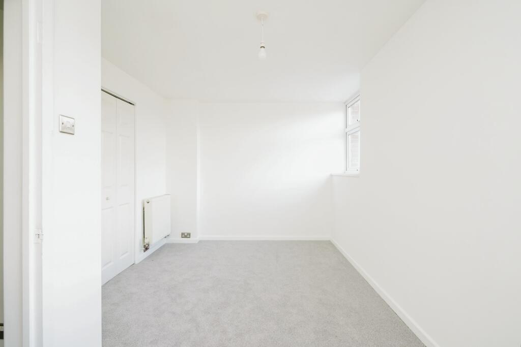 5 bedroom terraced house for sale in Harefields, Oxford, OX2